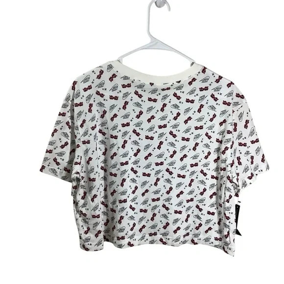 The Nike Tee Standard Fit Crop Top - Picture 2 of 6